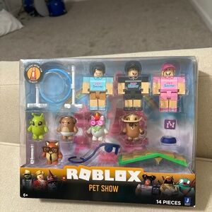 Roblox Celebrity Collection-Pet Show